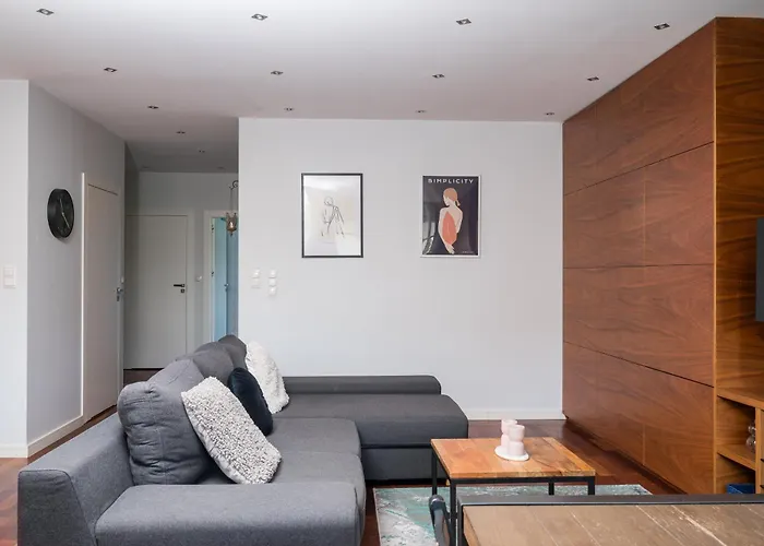 Wola Ulrychow Homely Apartment